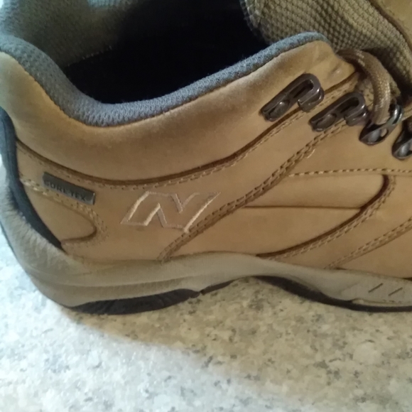 New balance  Gore Tex 977  waterproof - Picture 6 of 8